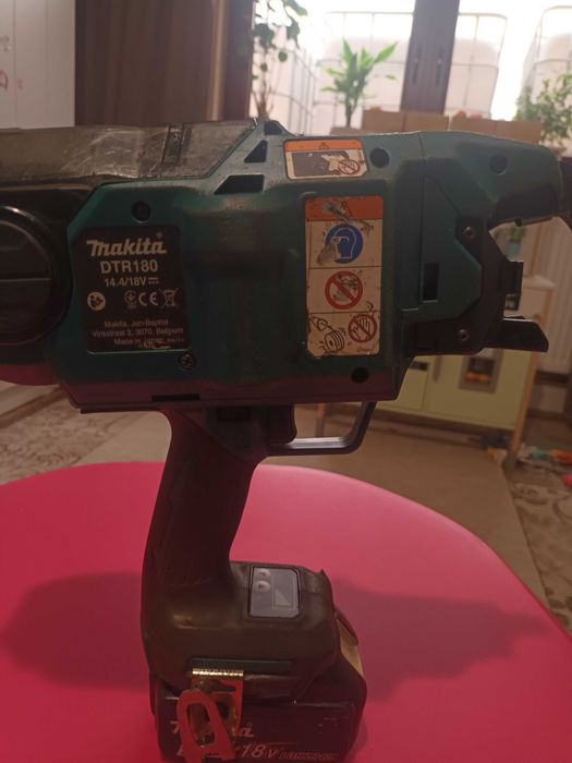 Vand Pistol de legat fier Makita