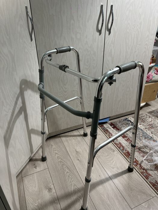 Складные ходунки