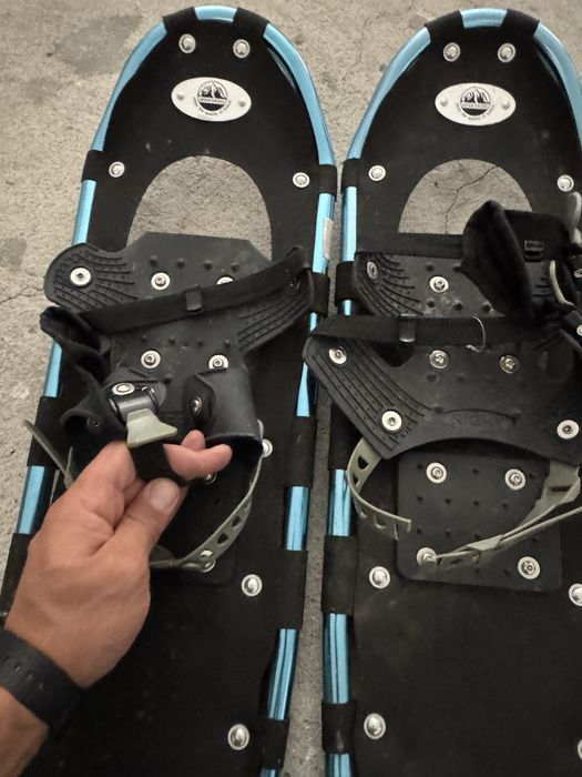 Rachete zapada cu o curea rupta