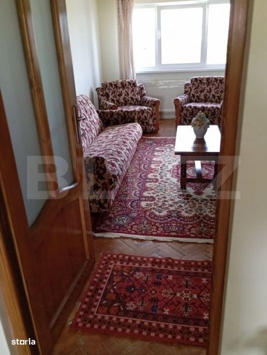 Apartament decomandat cu 3 camere, 69 mp,balcon, etaj 6 cu lift, Dealu — fotografia 1