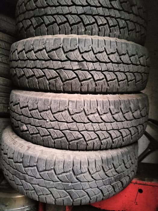 Комплект 245/75/R16