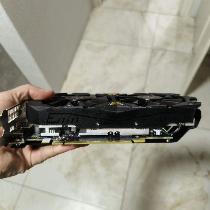 Новая видеокарта Rx 580 8Гб