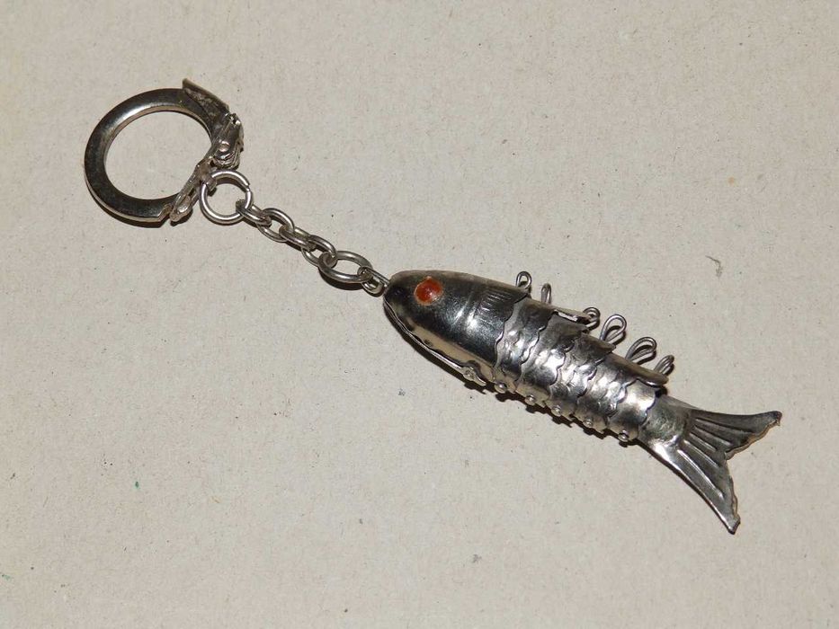 Стари предмети, различни цени