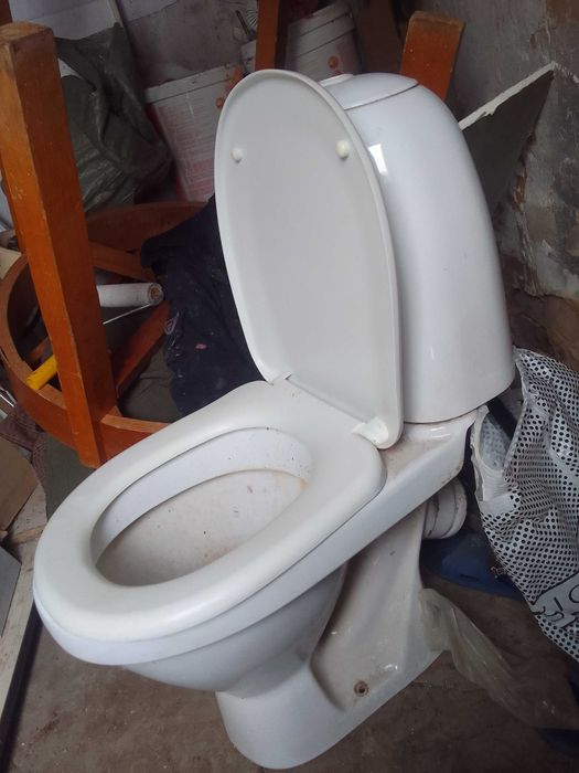 Продам унитаз б/у