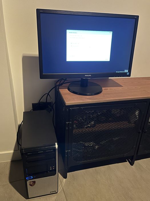 Sistem pc  i7 2600 cpu 3,40 ghz si desktop Phillips