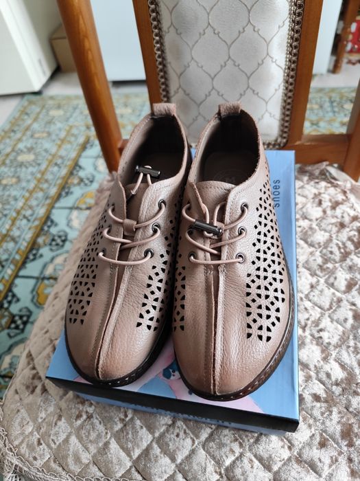 Женская кожанная обувь