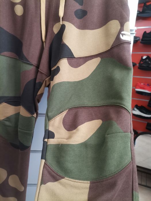 Оригинално долнище G-star Raw Tapered S  ново мъжко камуфлажно camo