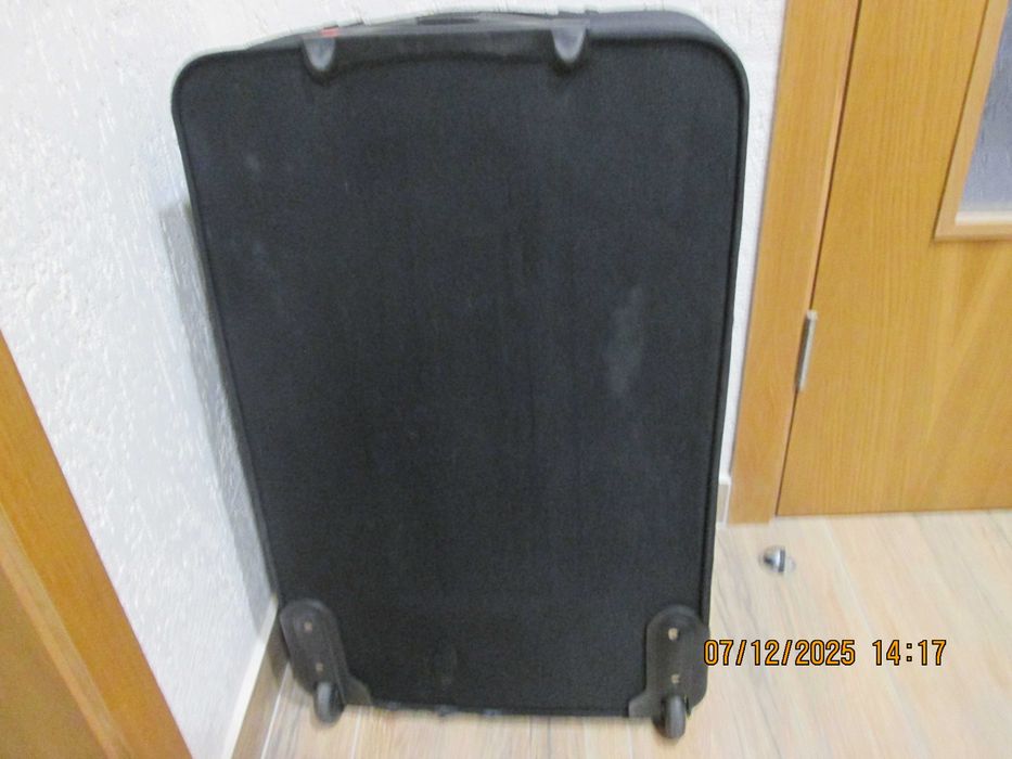 куфари различни размери