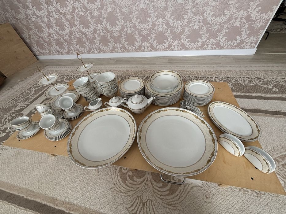 Продам набор сервиз 144предмет