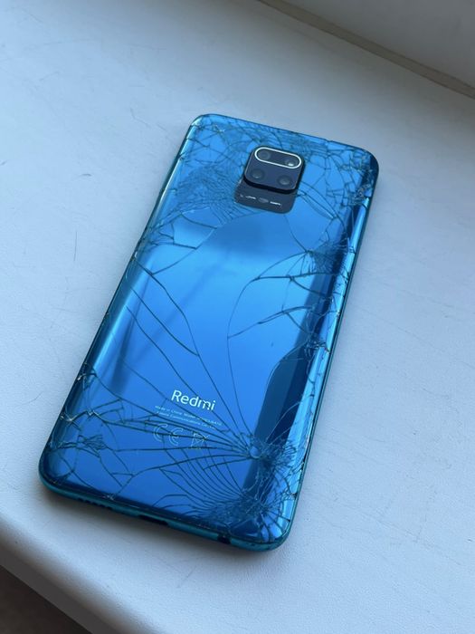 Продается смартфон Xiaomi Redmi Note 9S.