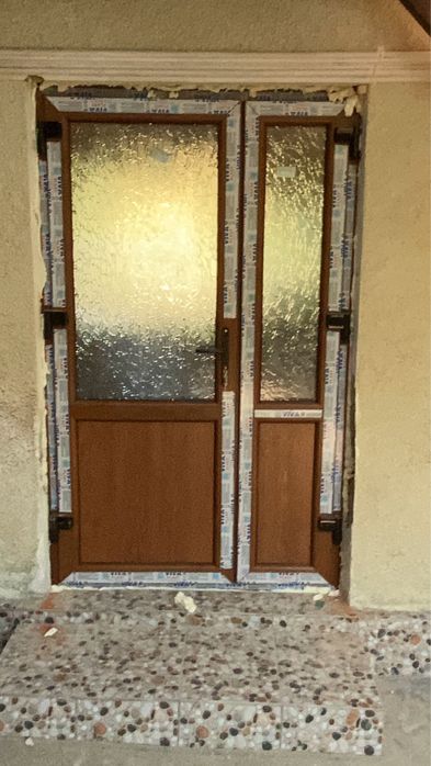 Vindem geamuri si usi termopan, balcoane pe comanda, reparatii