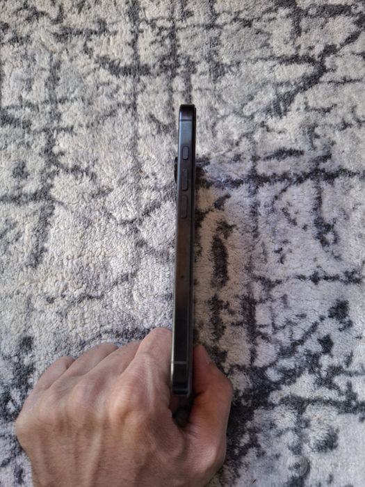 Iphone 16 pro black
