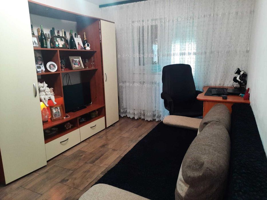 Vînd mobila dormitor