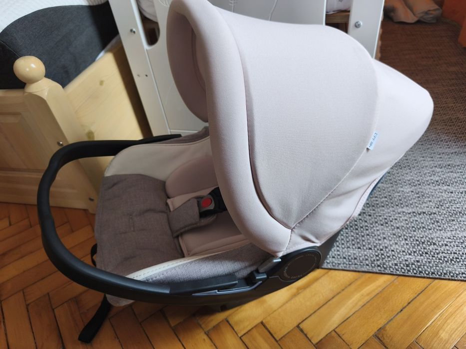 Столче за кола тип кош Peg Perego