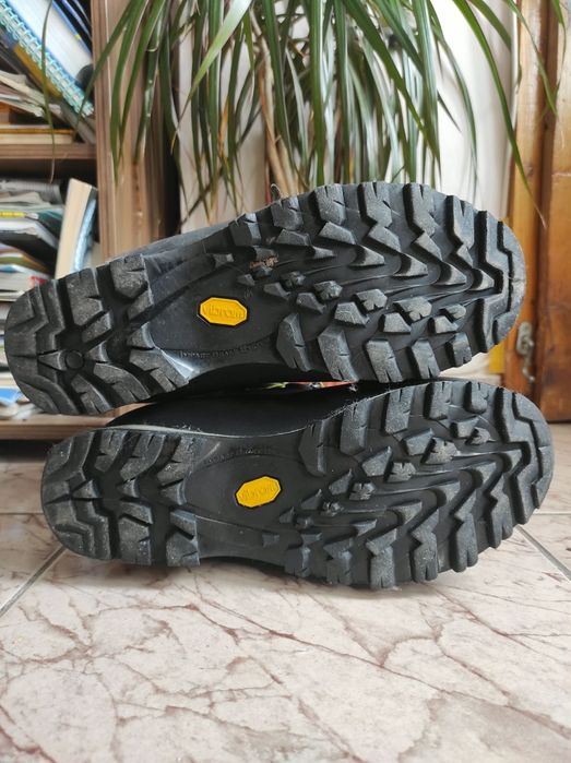 Туристически обувки La Sportiva