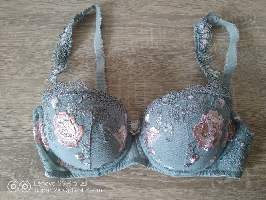 Нови сутиени Victoria's secret,DKNY,Calvin Klein