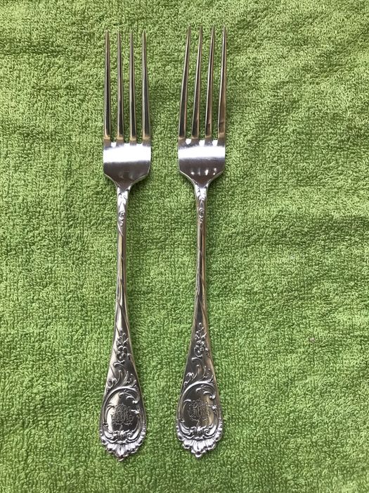 Продам вилки серебро