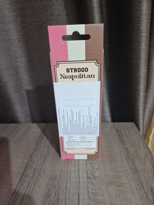 Krom strogo neapolitan roz