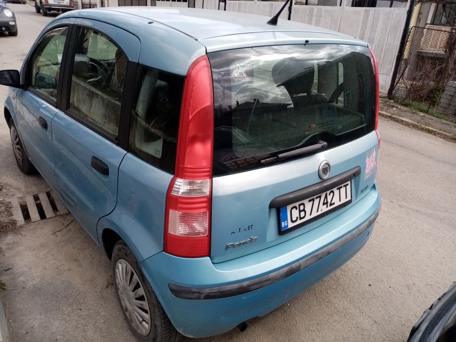 Продавам лек автомобил фият панда газ /бензин, ела. стъкла, нова газов