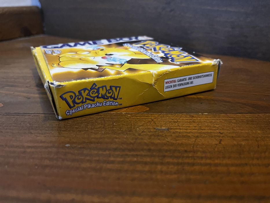 Joc GAMEBOY Pokemon Special Pikachu Edition in Germana