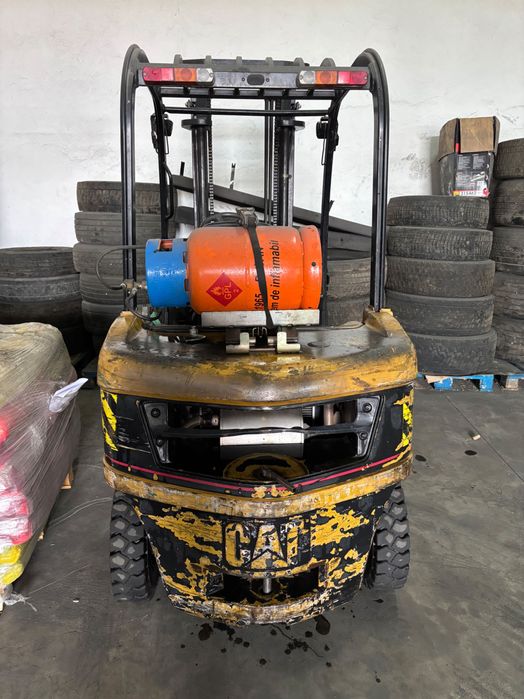 Vand Motostivuitor, Stivuitor Gas Caterpillar 2.5t