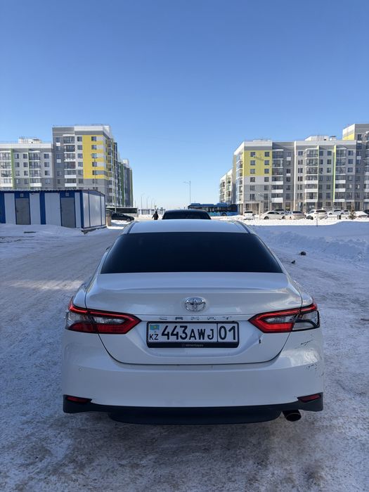 Toyota Camry 75 2023