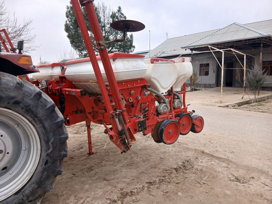 Agromaster qoʻshqator selka sotiladi