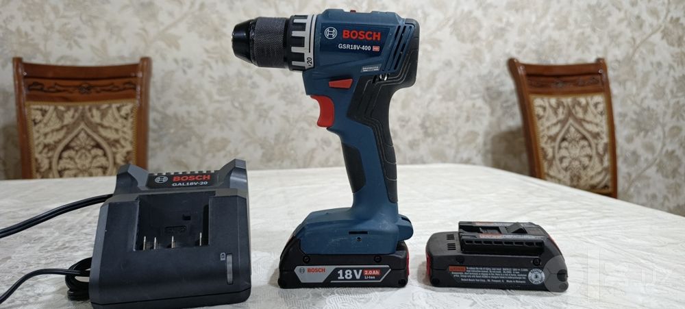 Bosch GSR 18V 400 ideal komplekt