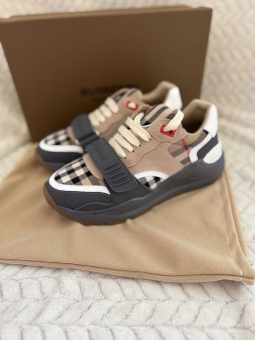 Дамски маратонки нови