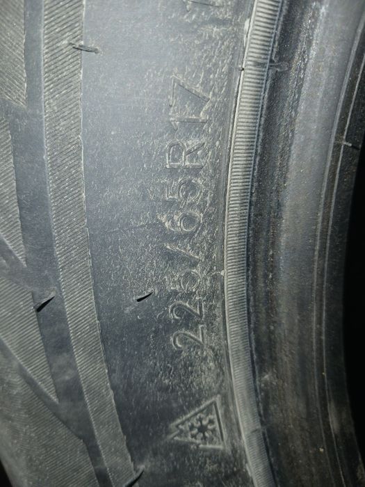 Продам  зимнюю резину