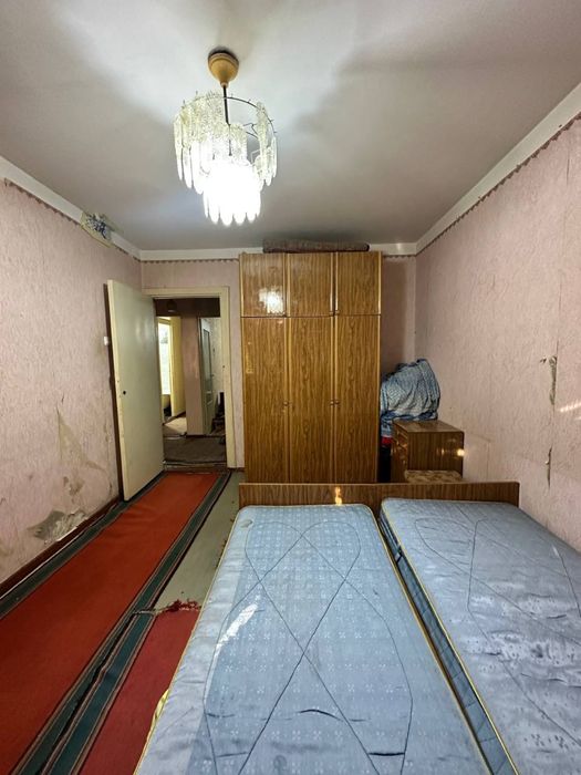 Киргили конечкада уй сотилади