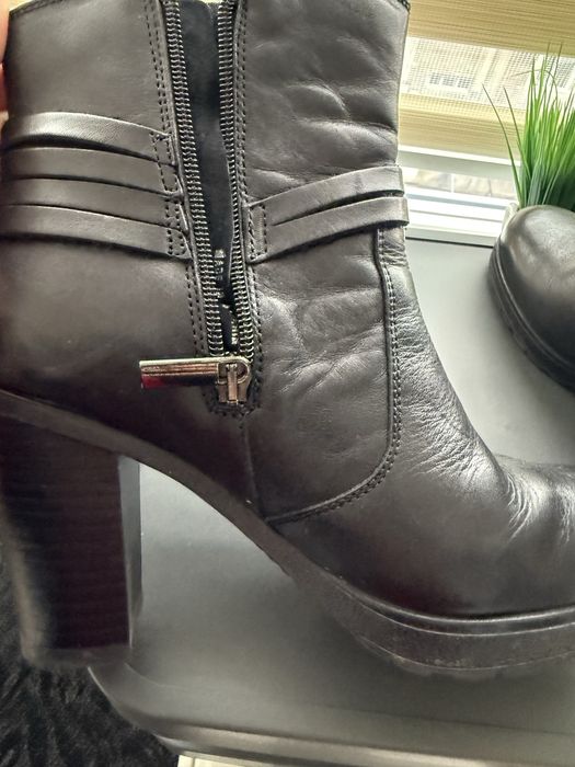 Ghete negre piele naturala mar 36