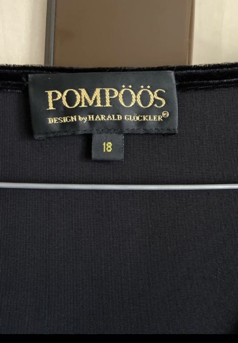 Rochie designer Harald Glöökckler, catifea neagra, eleganta, marimea M