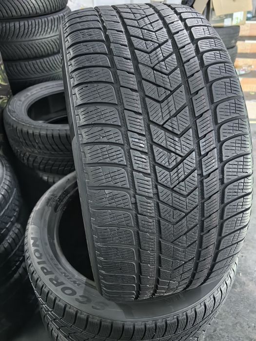305/40R20 Pirelli 6-5,6mm stare foarte bună