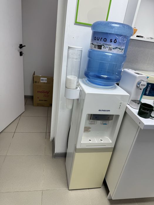 Продам Диспенсор в хорошем состоянии