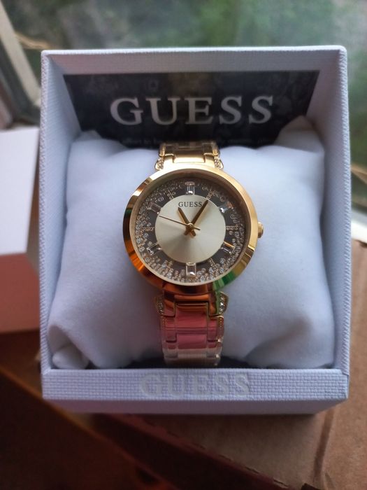 GUESS  Наручные часы