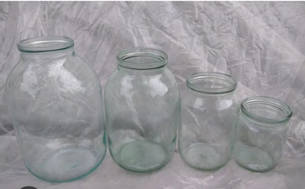 Продаются банки 1л 2л 3л