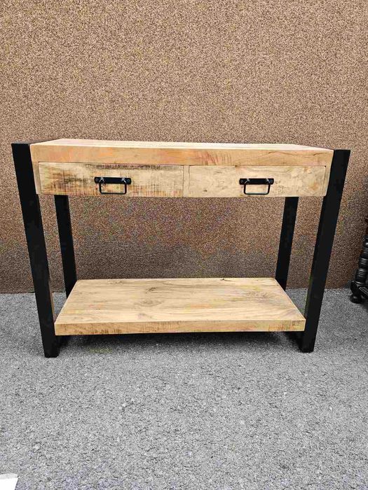 Шкаф от мангово дърво