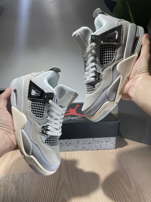 Air Jordan 4 “Frozen Moments”