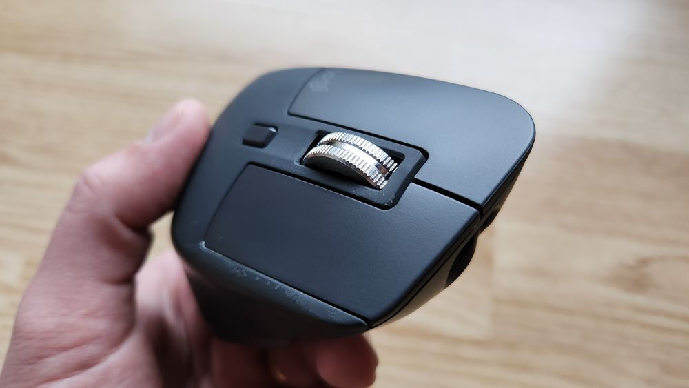 Mouse Logitech MX Master 3S Wireless cu Dongle si Bluetooth