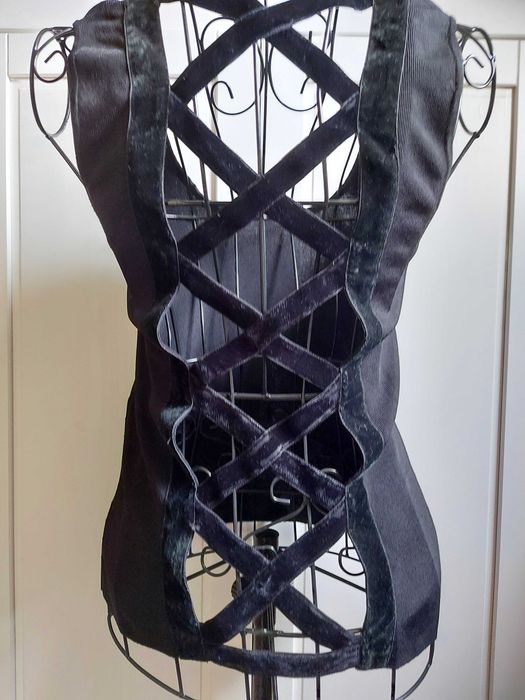 Top cu model corset la spate Karen Millen. S/M