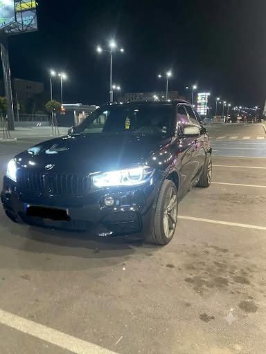 Продавам  BMW x5 M50D