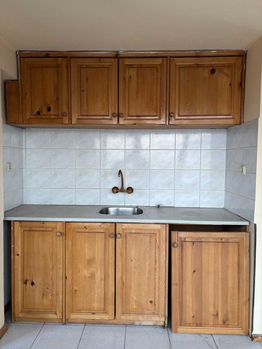 Мебели от масивно дърво