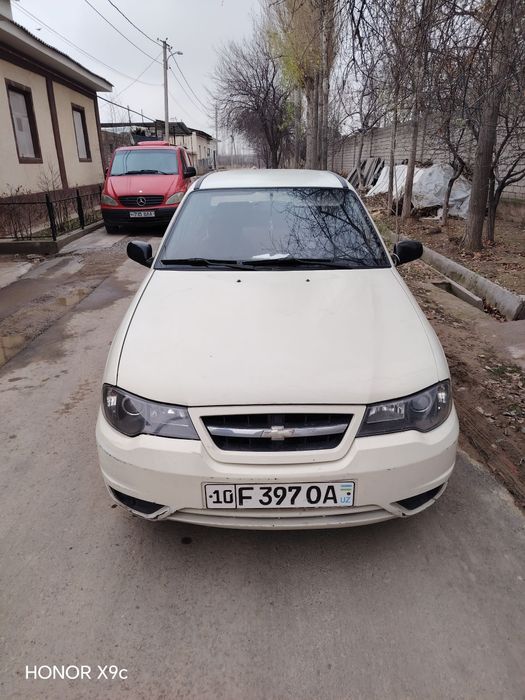 Nexia 2 Srochni sotiladi.