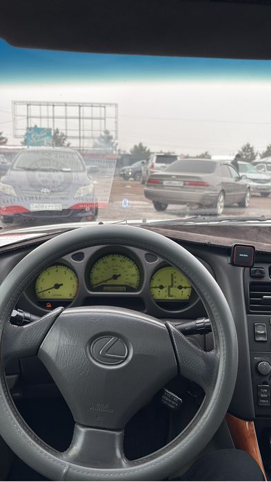 Продам Lexus GS300