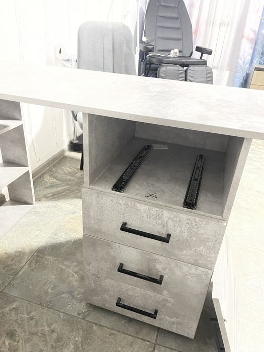 Стол для маникюра