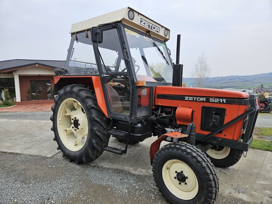 Tractor Zettor 5211
