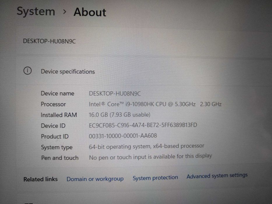 Чисто нов Лаптоп Intel CORE i9 10980HK 16GB RAM 1TB 5,3Ghz