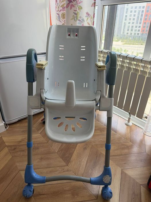 Детский стол, толокар машинки