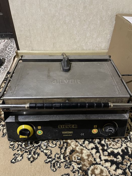 Toster sotiladi kop ishlamagan